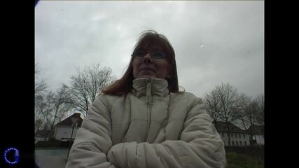 Hot Amateur MILF Plays Solo